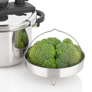 EZLock with steamer basket